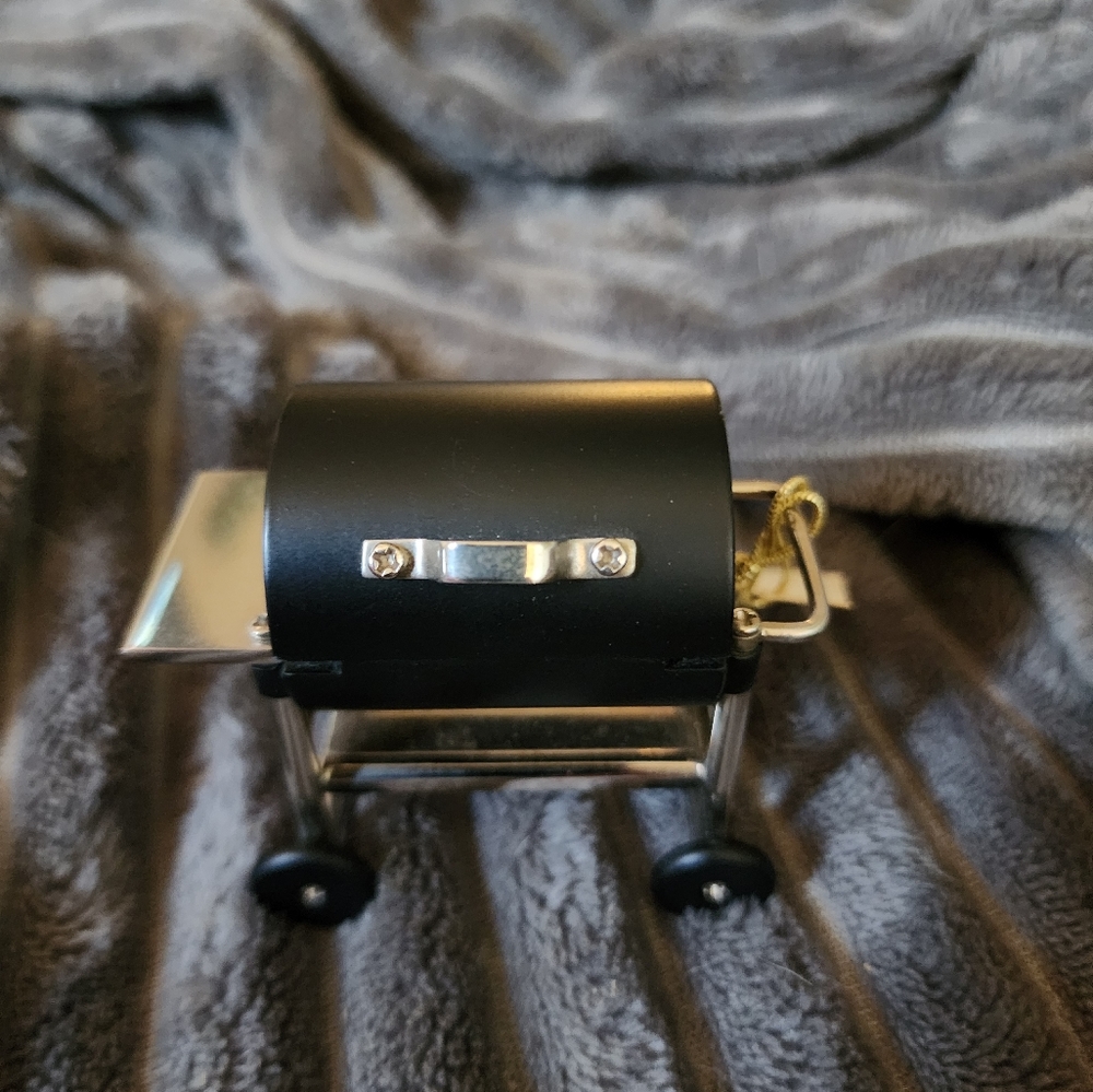 Miniature clock   Grill